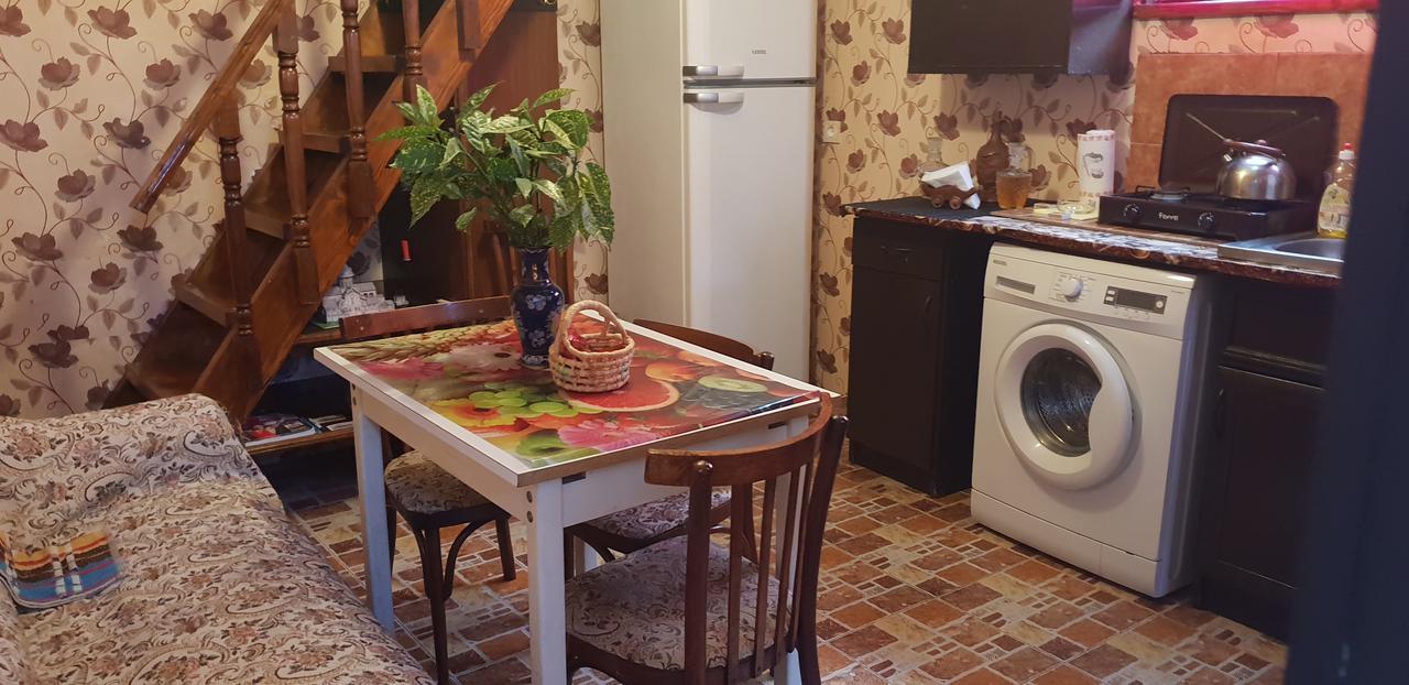2 Santeli Turn Guest House Tbilisi Eksteriør billede